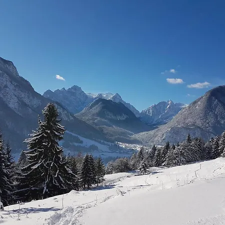 Aparthotel Pr' Jakapč' Mojstrana