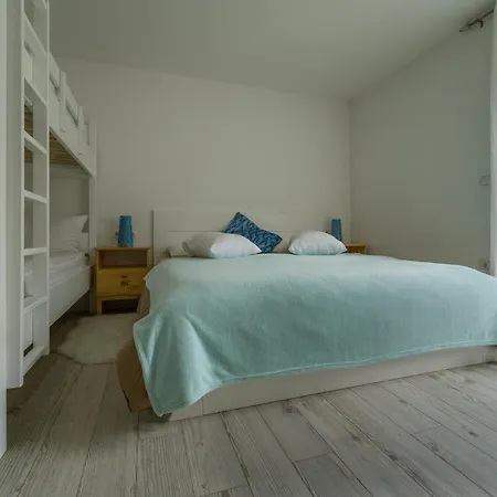 Apartahotel Pr' Jakapc' Mojstrana