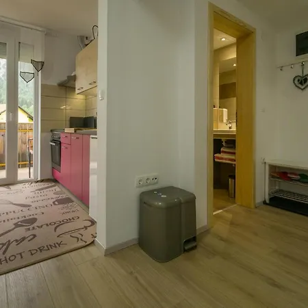 Pr' Jakapc' Aparthotel