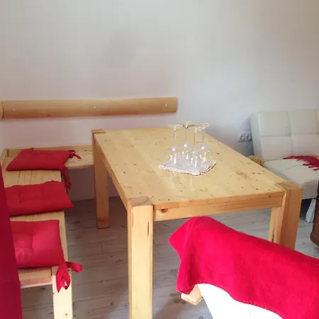 Pr' Jakapč' Aparthotel