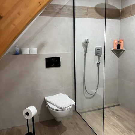 Pr' Jakapc' 3* Mojstrana